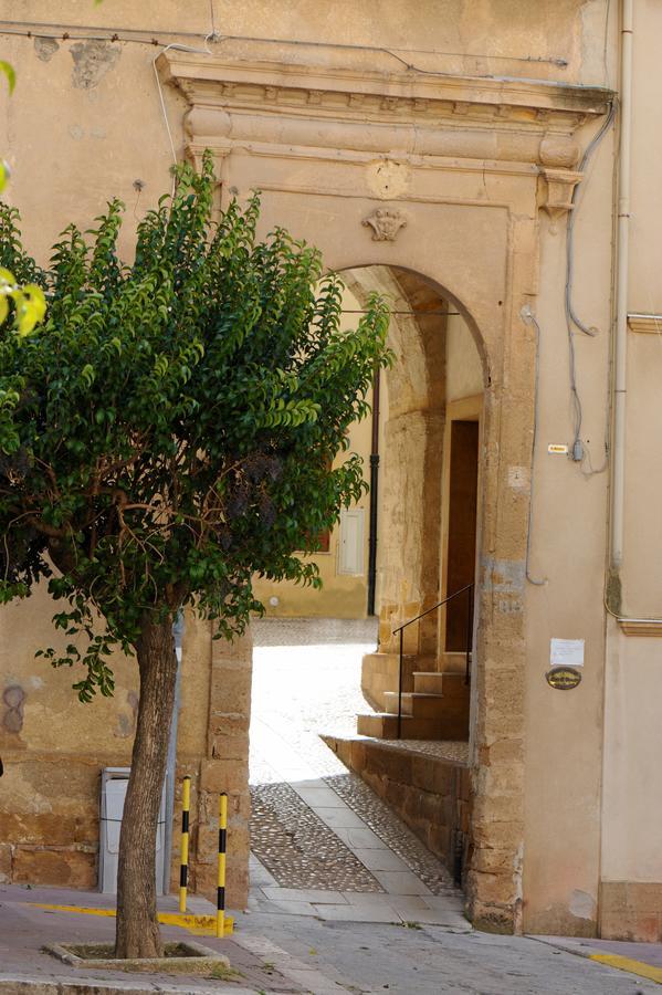 Il Cortile Del Marchese Beccadelli Bed & Breakfast Sambuca di Sicilia Dış mekan fotoğraf