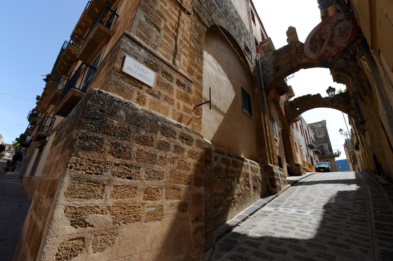 Il Cortile Del Marchese Beccadelli Bed & Breakfast Sambuca di Sicilia Dış mekan fotoğraf